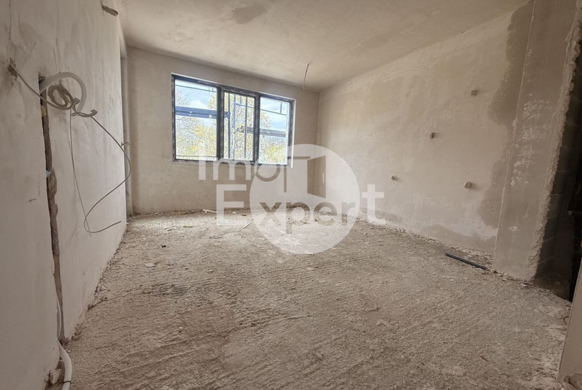 Двустаен апартамент на крачка от морето!!! - 0