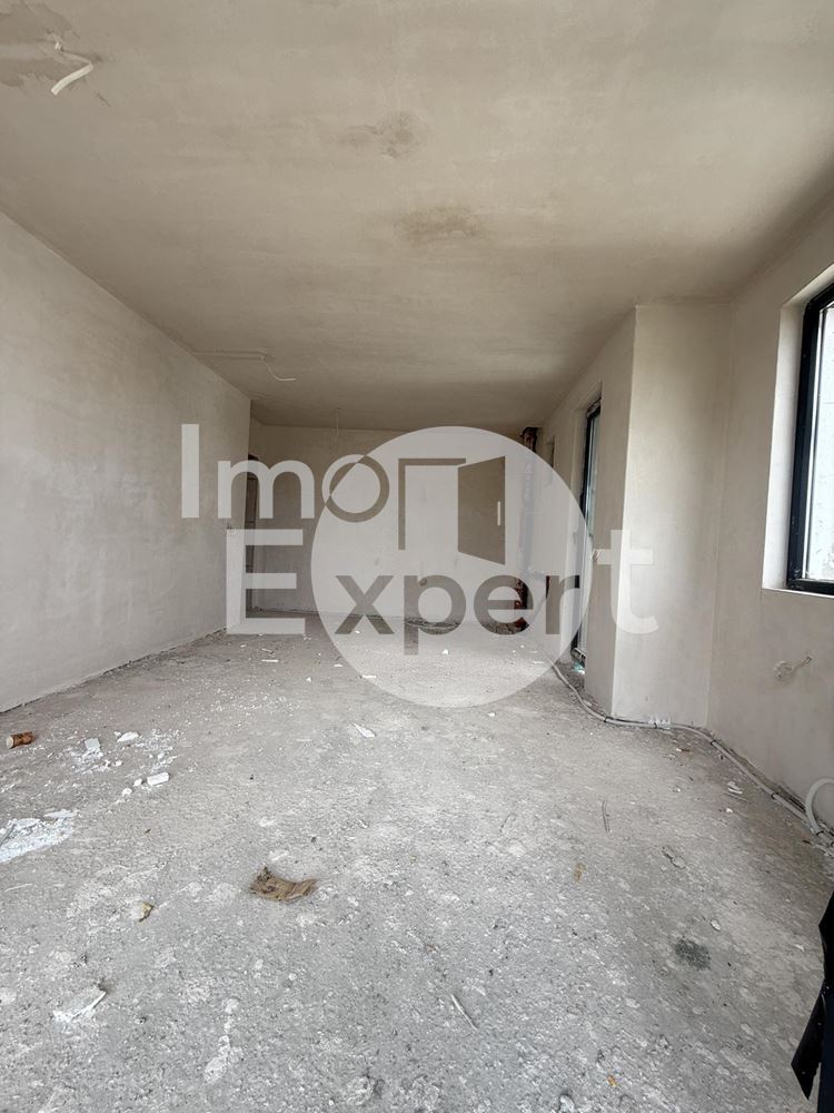 Двустаен апартамент на крачка от морето!!! - 0