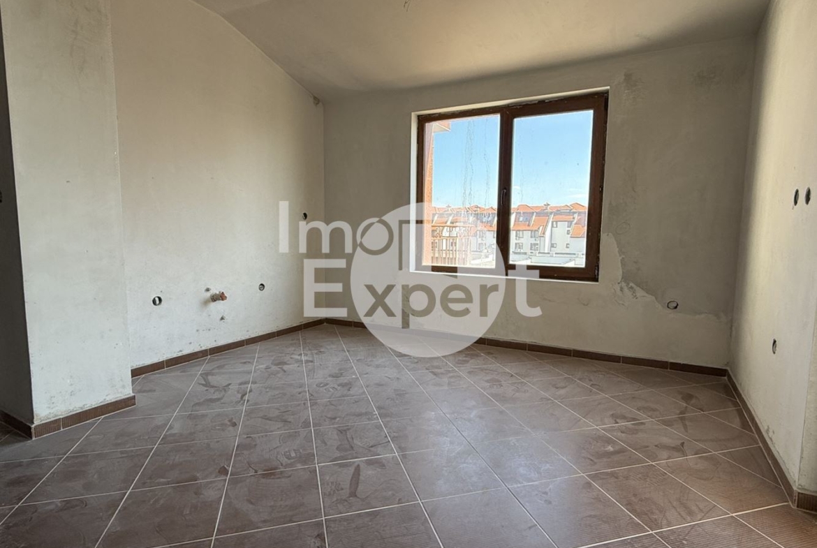 Тристаен до ключ Ахелой комплекс Фамагуста акт16 с асансьор !!! - 0