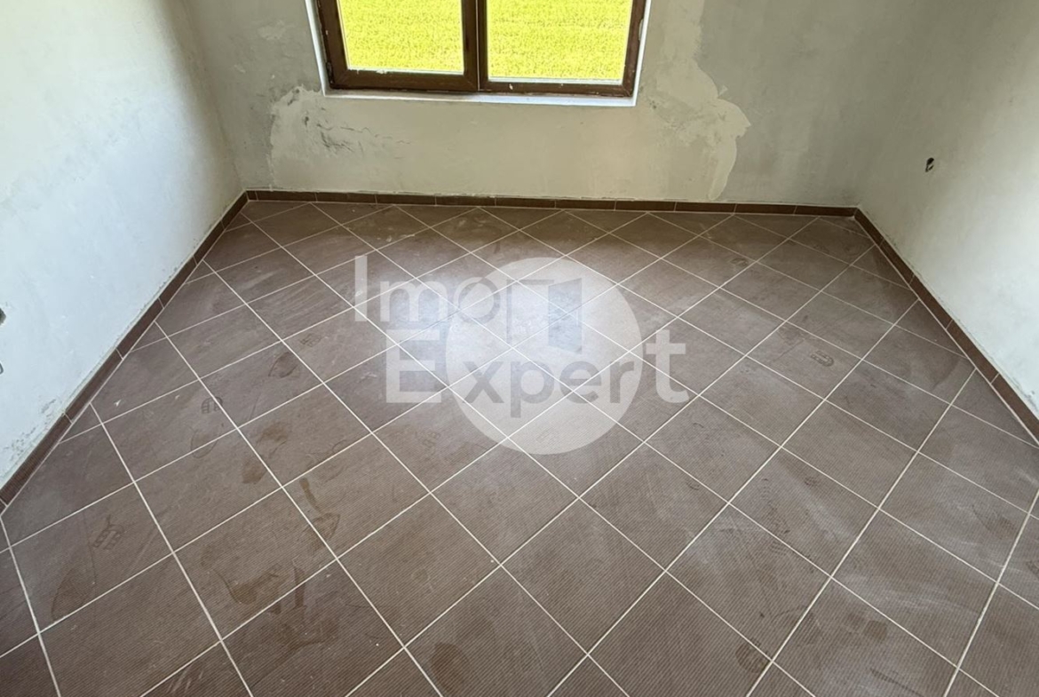 Тристаен до ключ Ахелой комплекс Фамагуста акт16 с асансьор !!! - 0