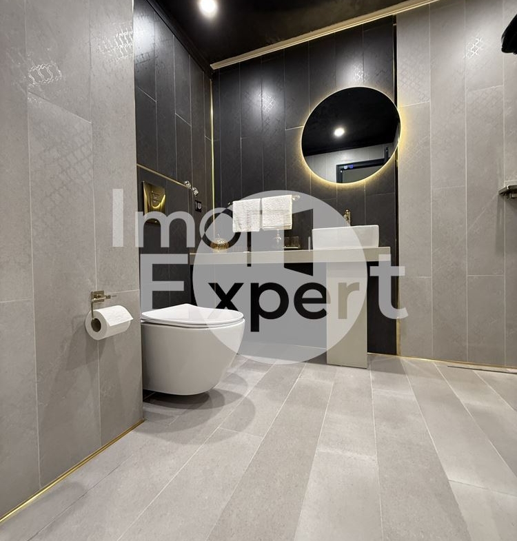 Луксозен двустаен апартамент под наем жк.Лазур с паркомясто на метри от морето и морската градина!!! - 0