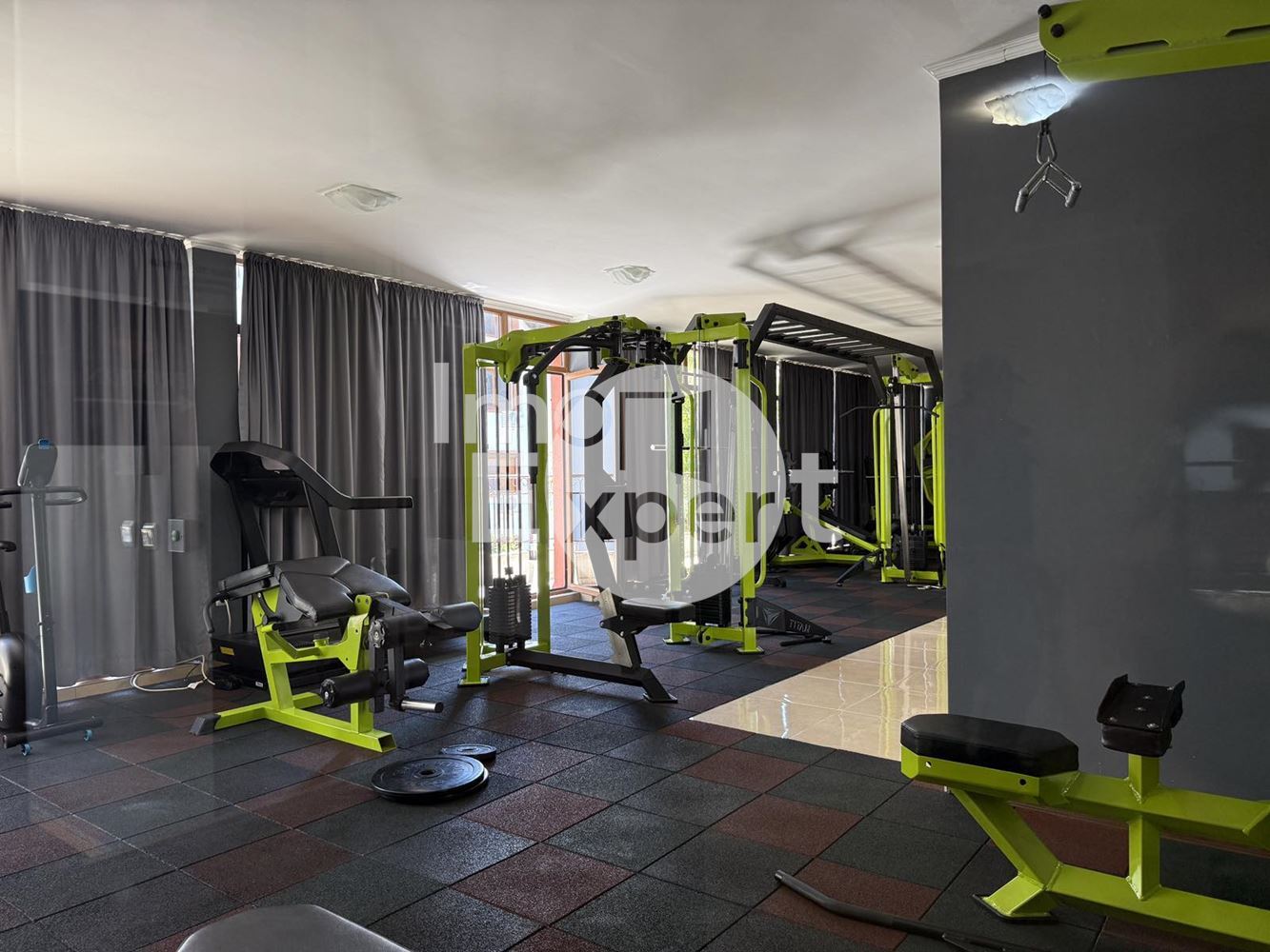 Тристаен до ключ Ахелой комплекс Фамагуста акт16 с асансьор !!! - 0