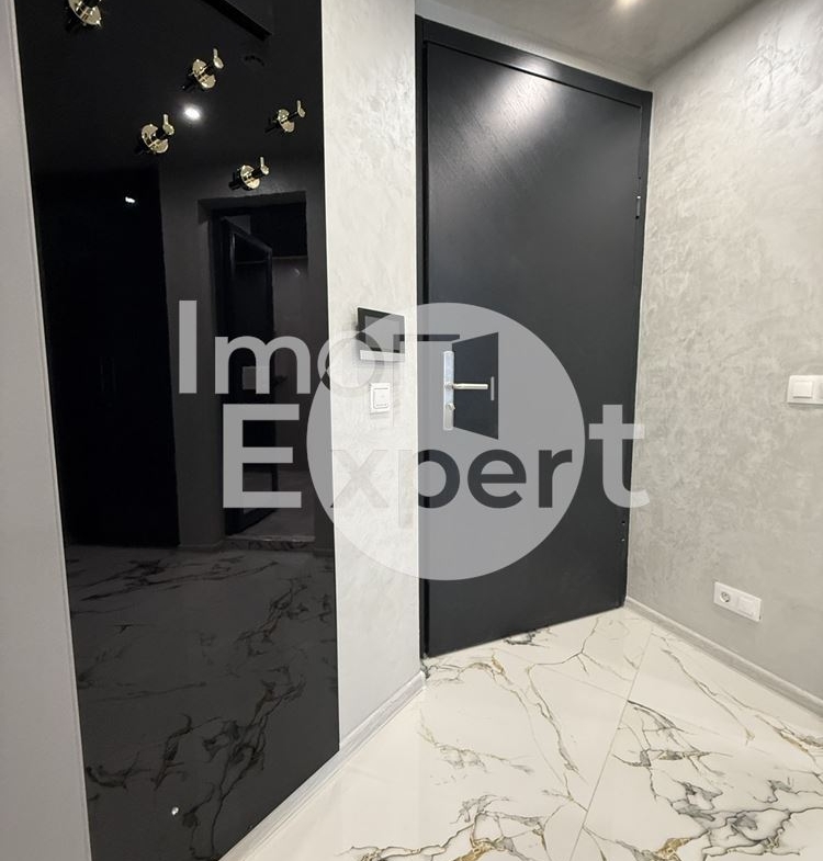 Луксозен двустаен апартамент под наем жк.Лазур с паркомясто на метри от морето и морската градина!!! - 0