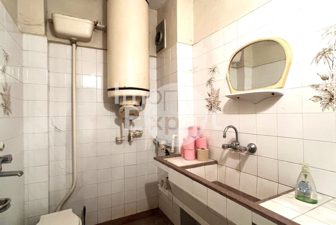 Апартамент с три отделни стаи и гледка към р. Тунджа!!! - 0