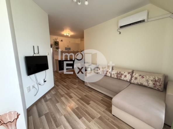 Обзаведен двустаен апартамент на топ локация във Възраждане с асансьор - 0