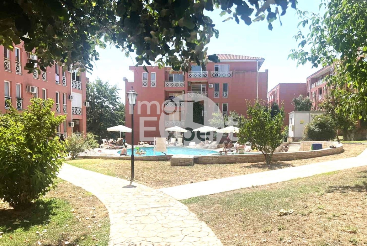 Продава се тристаен апартамент в комплекс Съни Дей 6, близо до Слънчев бряг! - 0