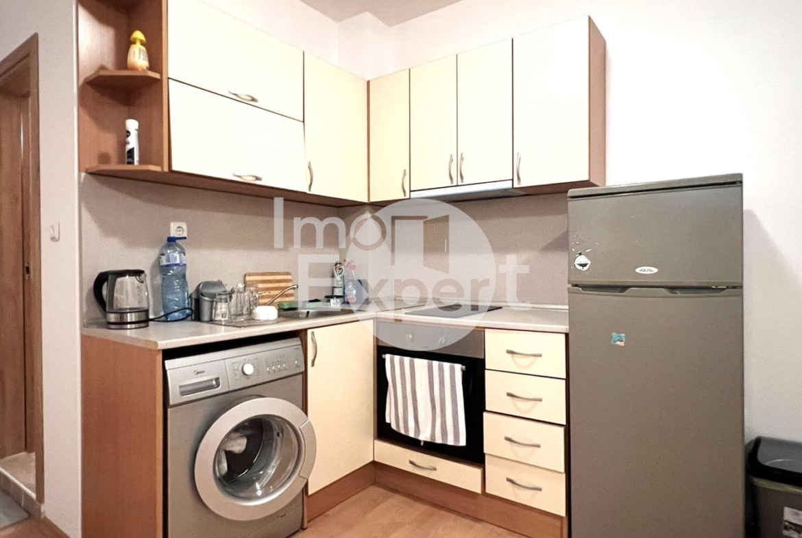 Продава се тристаен апартамент в комплекс Съни Дей 6, близо до Слънчев бряг! - 0