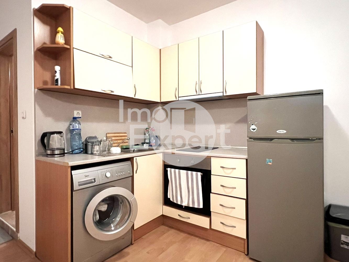 Продава се тристаен апартамент в комплекс Съни Дей 6, близо до Слънчев бряг! - 0