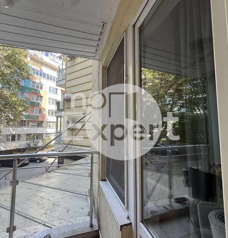 Двустаен апартамент на метри от Морската градина - 0