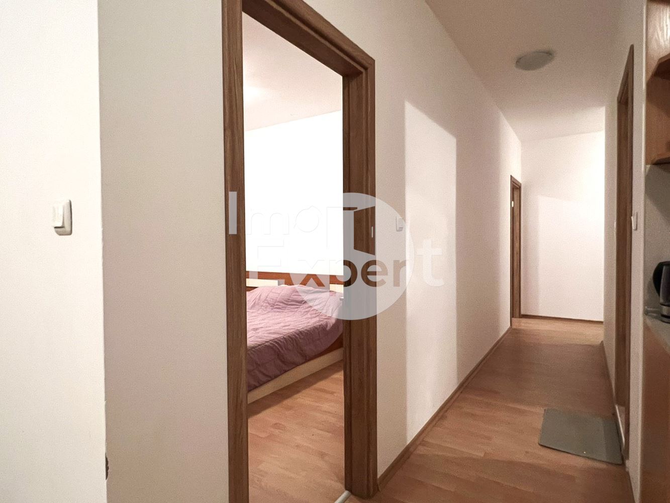 Продава се тристаен апартамент в комплекс Съни Дей 6, близо до Слънчев бряг! - 0