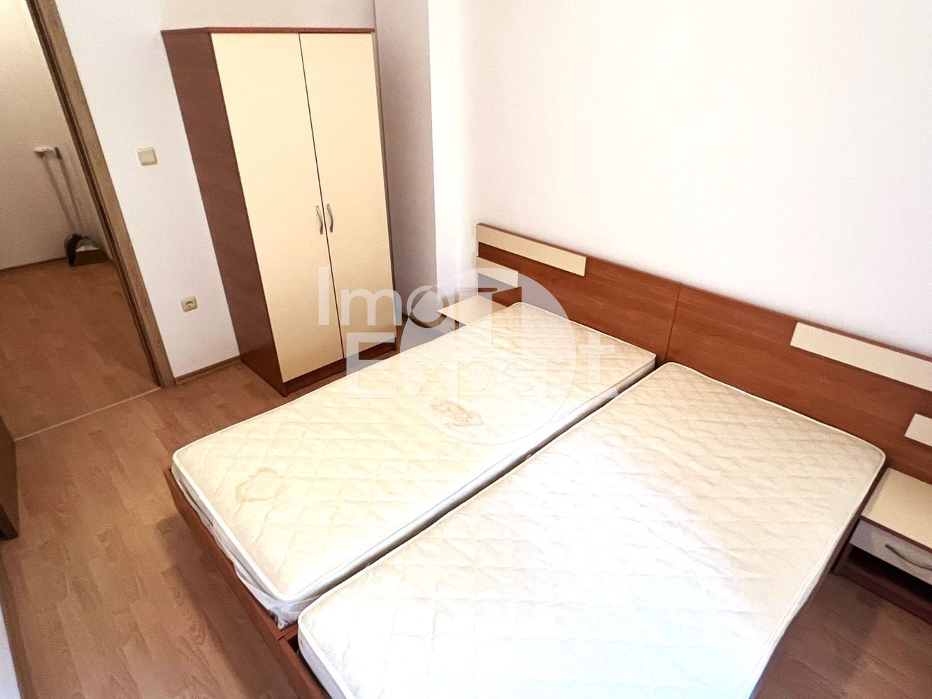 Продава се тристаен апартамент в комплекс Съни Дей 6, близо до Слънчев бряг! - 0