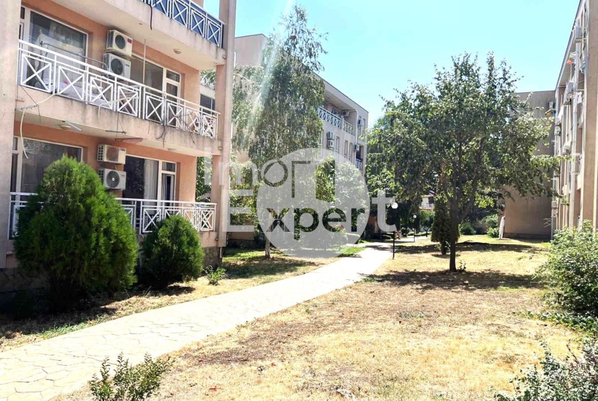 Продава се тристаен апартамент в комплекс Съни Дей 6, близо до Слънчев бряг! - 0