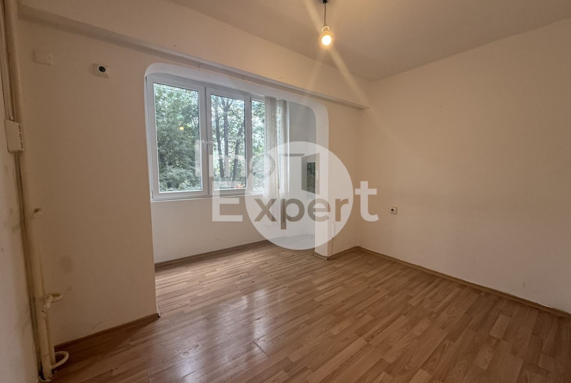 Апартамент с две стаи на отлична локация в жк.Зорница - 0