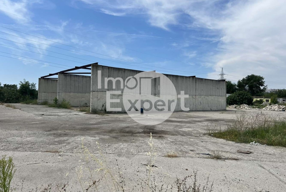 ИМОТ в промишлена зона ЮГ до новоизграждащия се път!!! - 0