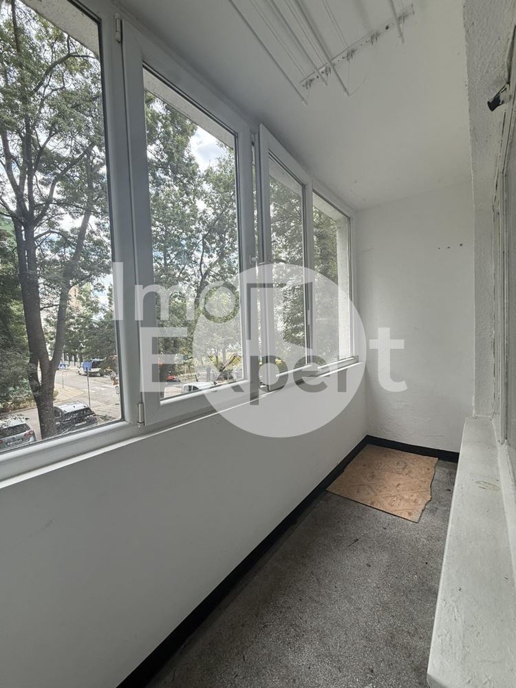 Апартамент с две стаи на отлична локация в жк.Зорница - 0