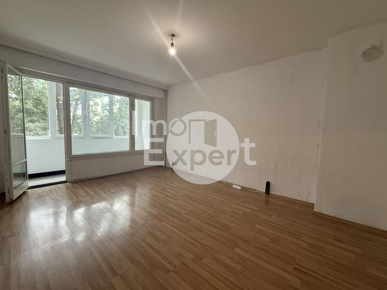 Апартамент с две стаи на отлична локация в жк.Зорница - 0