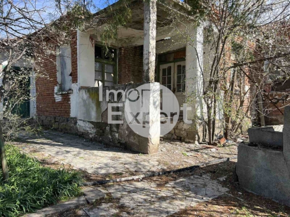 Дворно място със Стара къща на 22км от Бургас!!! - 0