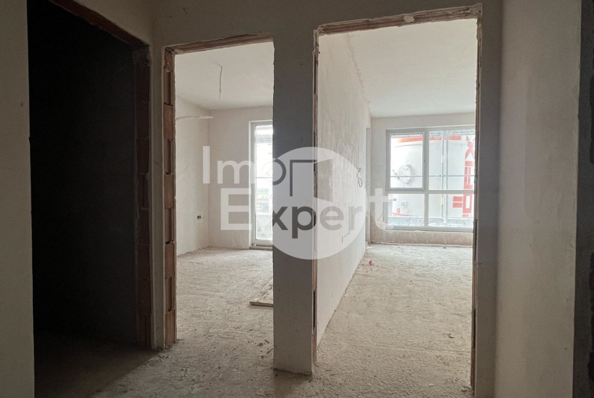 Двустаен апартамент на среден етаж пред акт 15!!! - 0