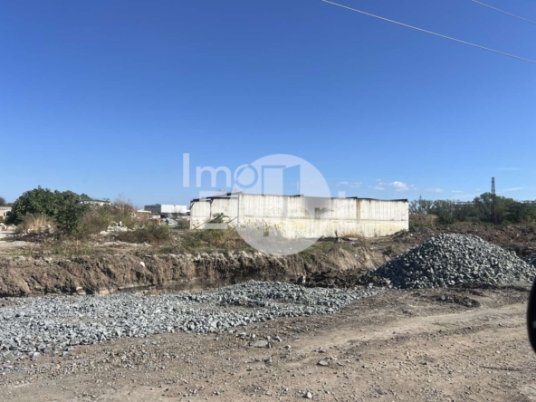 ИМОТ в промишлена зона ЮГ до новоизграждащия се път!!! - 0
