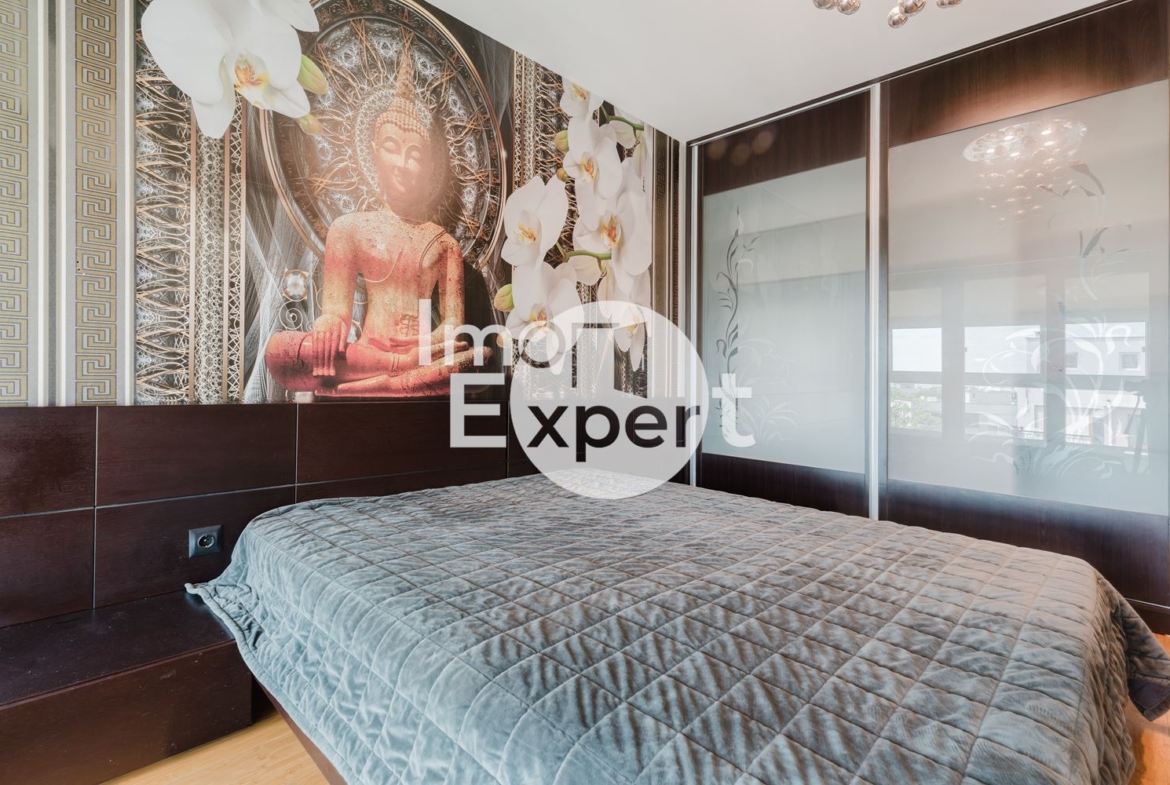 Обзаведен четиристаен апартамент на метри от морето гледка море и с акт16 и асансьор !!! - 0