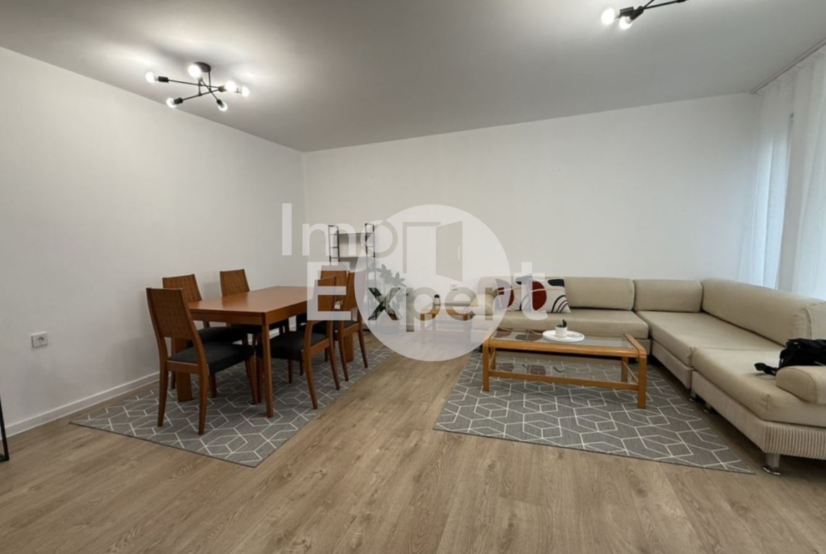 Обзаведен тристаен апартамент в Центъра на Бургас - 0