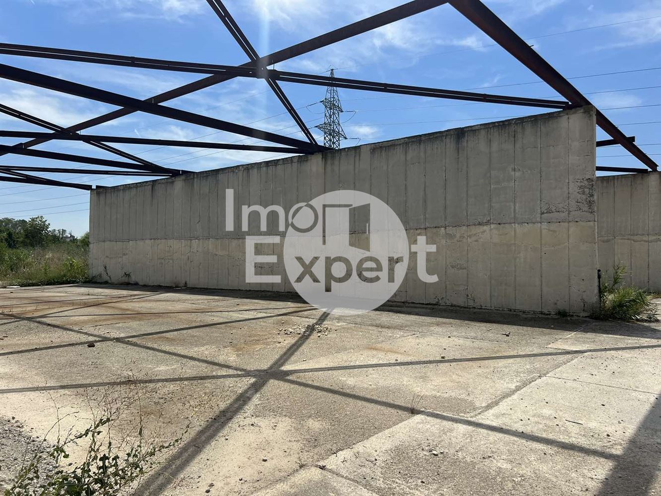 ИМОТ в промишлена зона ЮГ до новоизграждащия се път!!!-0 ИМОТ в промишлена зона ЮГ до новоизграждащия се път!!! - 0