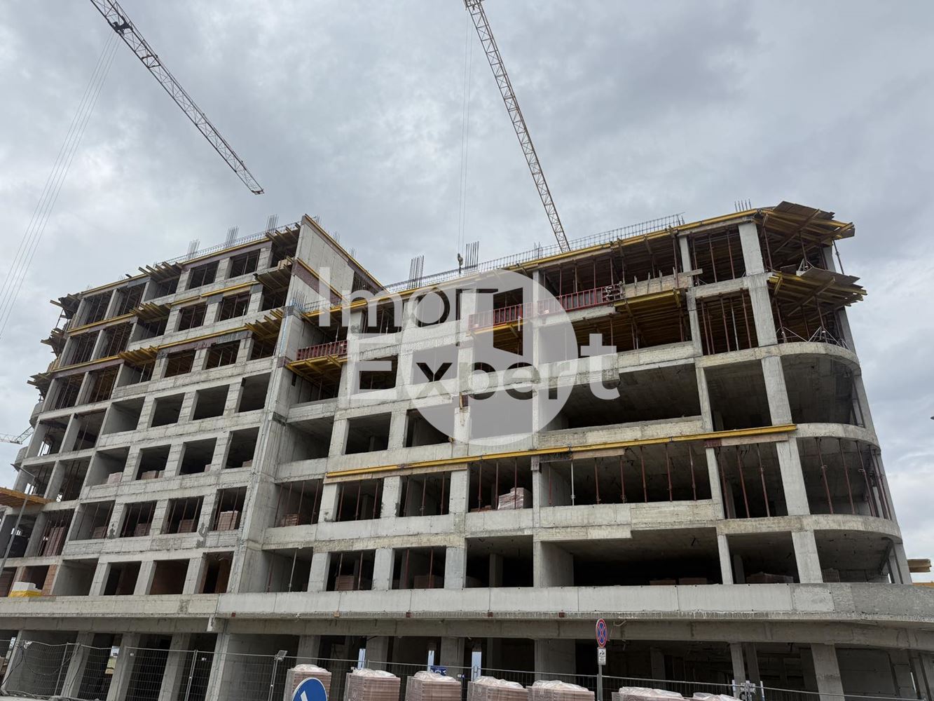 Двустаен западен апартамент АТЛАС 1 кв.Азимут!!! - 0