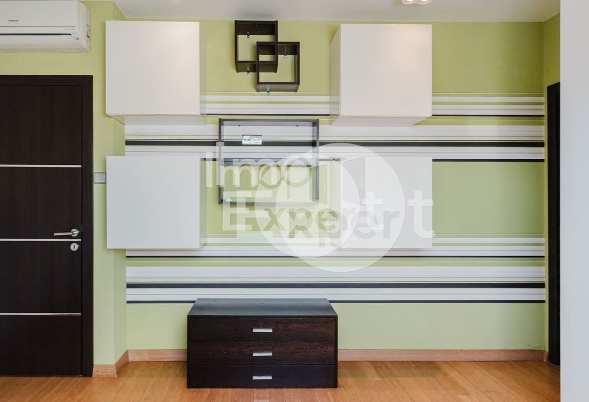 Обзаведен четиристаен апартамент на метри от морето гледка море и с акт16 и асансьор !!! - 0