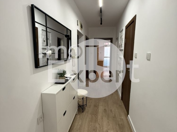 Обзаведен тристаен апартамент в Центъра на Бургас - 0