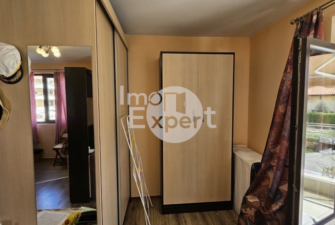 Обзаведен апартамент в кв.Сарафово с акт16 - 0