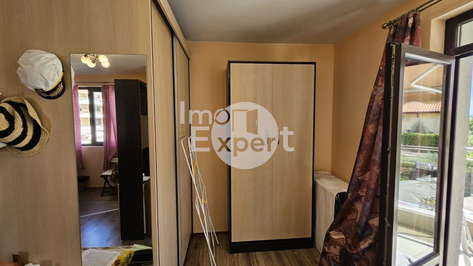 Обзаведен апартамент в кв.Сарафово с акт16 - 0