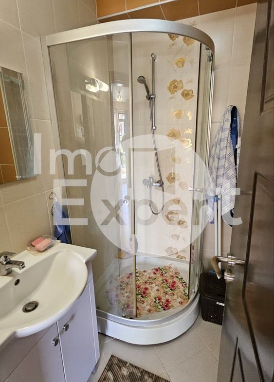 Обзаведен апартамент в кв.Сарафово с акт16 - 0