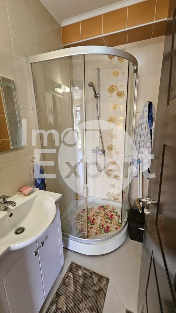 Обзаведен апартамент в кв.Сарафово с акт16 - 0