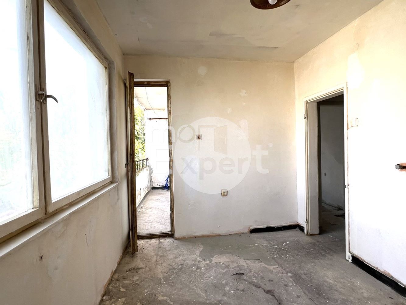 Тристаен тухлен апартамент в село Атия!!! - 0