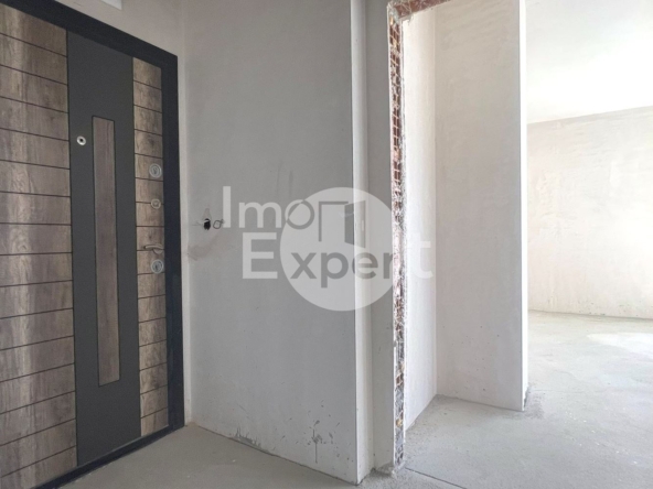 Просторен двустаен апартамент до болница “Сърце и Мозък” - 0