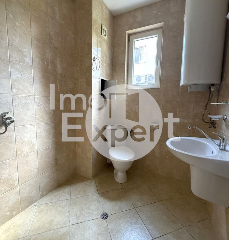 Двустаен апартамент до училище "Найден Геров" в жк.Меден Рудник - 0