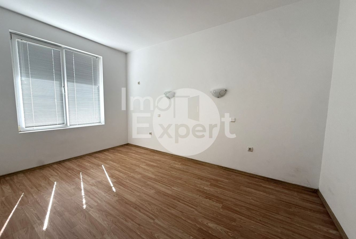 Двустаен апартамент до училище "Найден Геров" в жк.Меден Рудник - 0