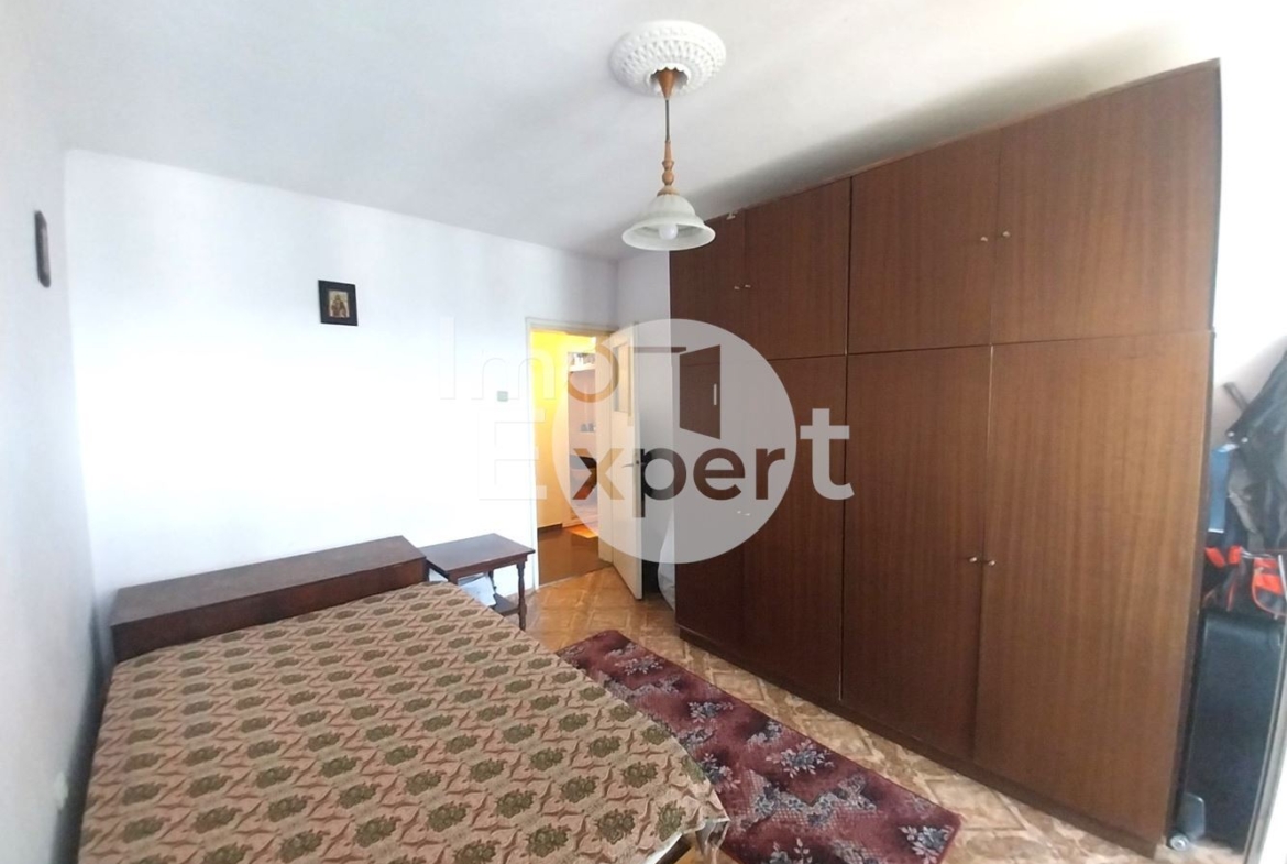 Нов имот на пазара. Двустаен апартамент с отделна кухня в ж.к. "Зорница" - 0