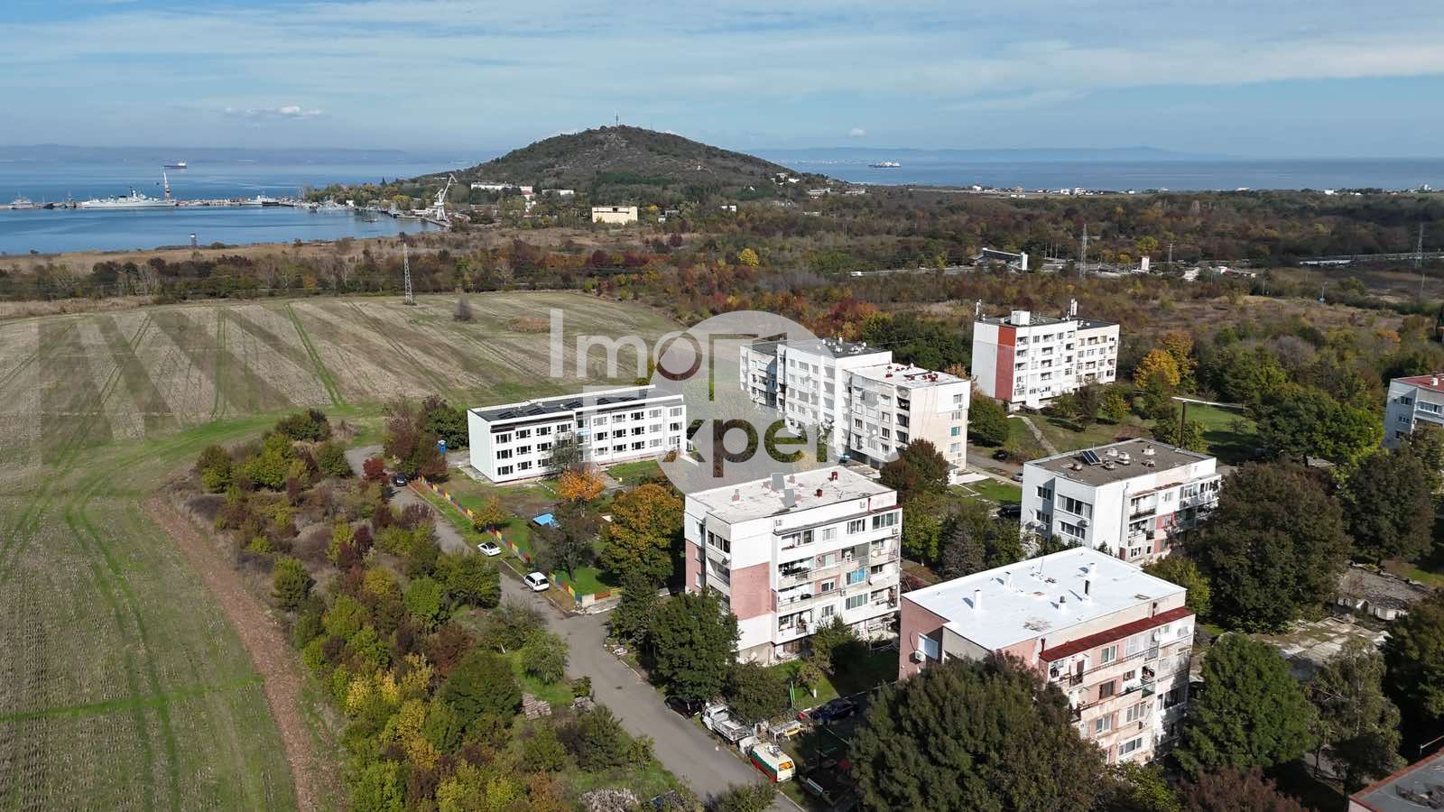 Тристаен тухлен апартамент в село Атия!!! - 0