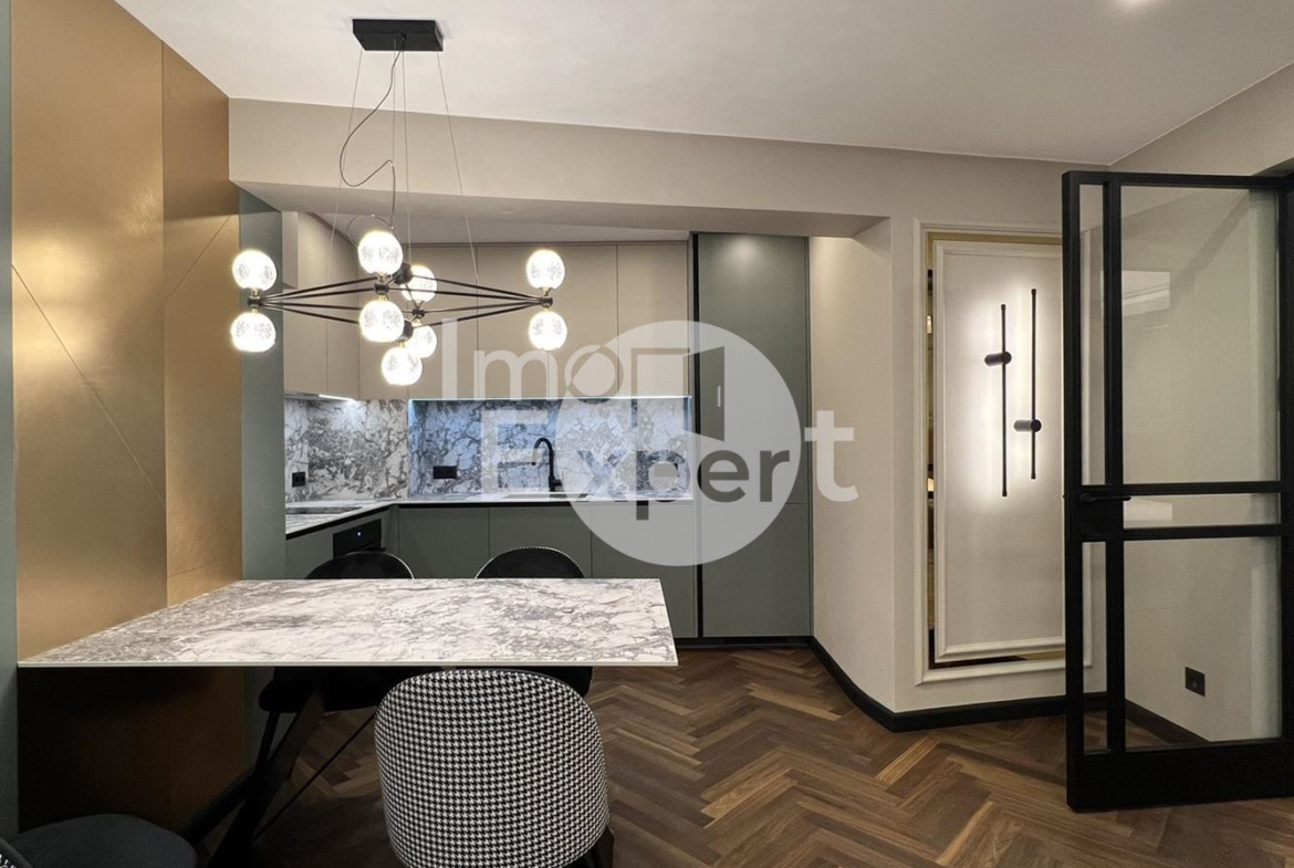 Луксозен ИМОТ в престижна сграда!!! Гледка МОРЕ!!! - 0