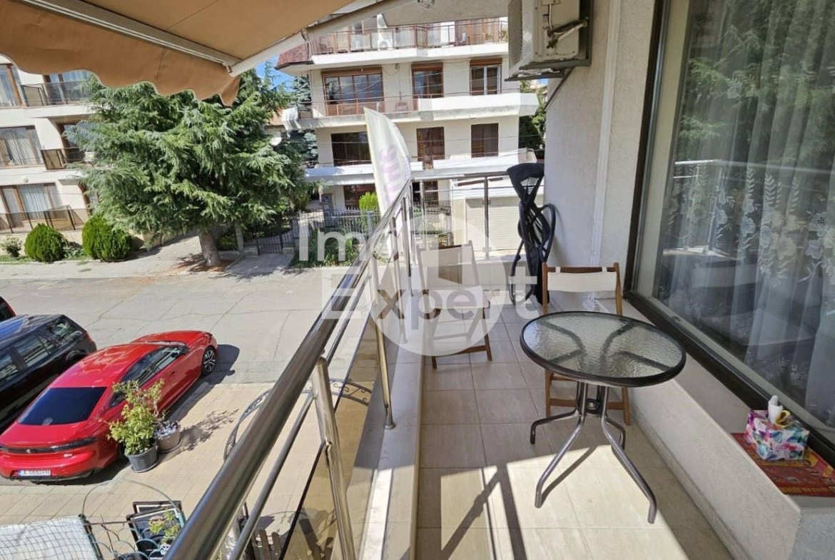 Обзаведен апартамент в кв.Сарафово с акт16 - 0