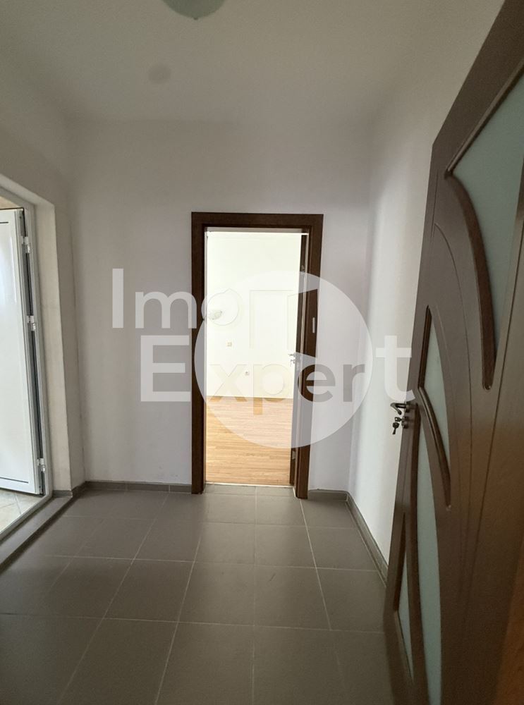 Двустаен апартамент до училище "Найден Геров" в жк.Меден Рудник - 0