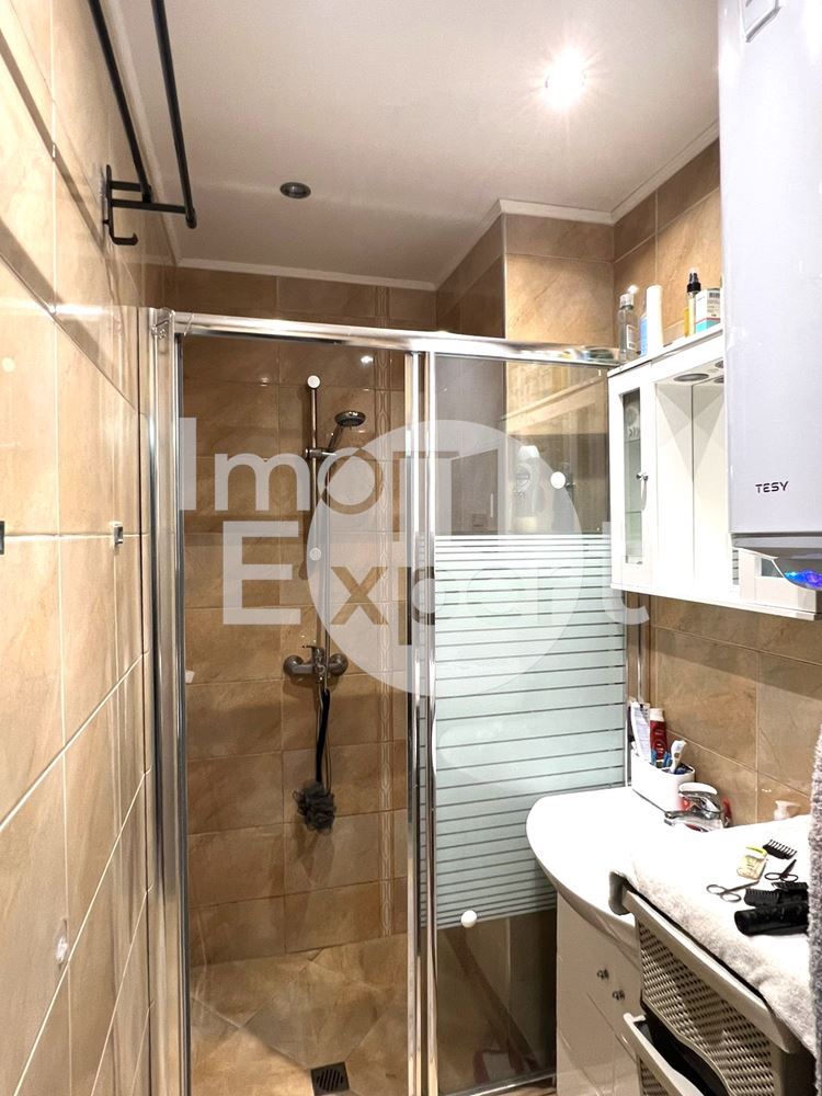 Тристаен апартамент с отделна кухня в ж.к. Меден Рудник, зона Б !!! - 0