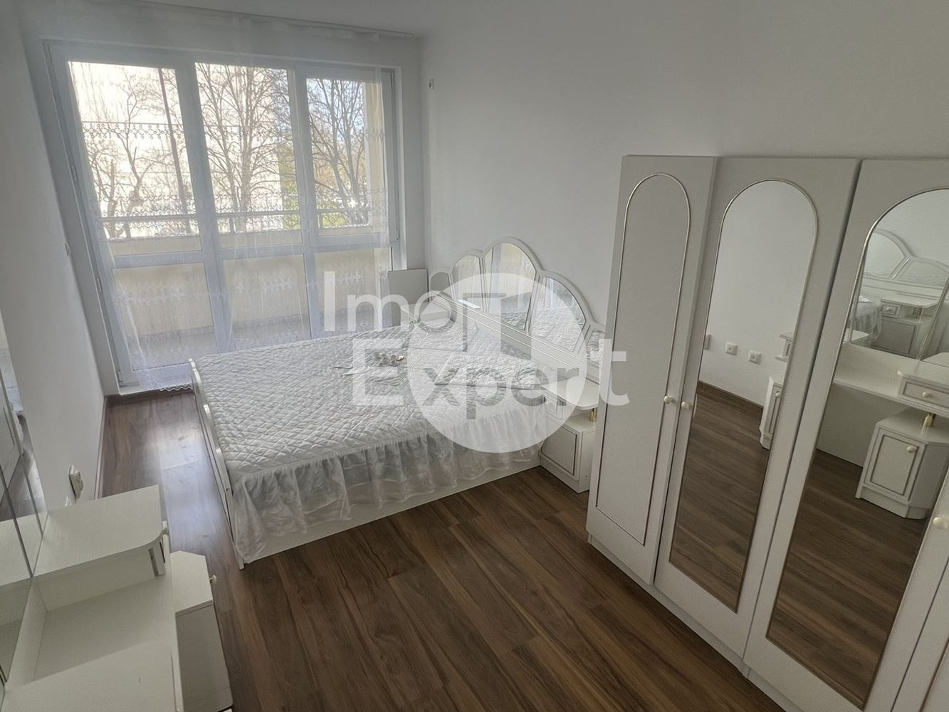 Тристаен апартамент до заведение “Fuego” зона-А !!!-0 Тристаен апартамент до заведение "Fuego" зона-А !!! - 0