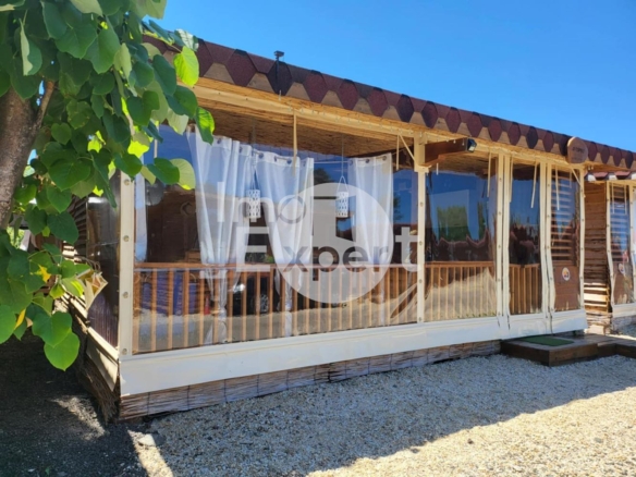 Каравана с просторна веранда на морето Еко къмпинг Созопол - 0