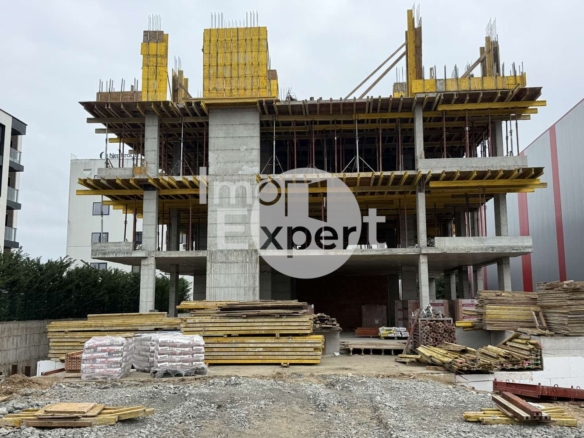 Голям двустаен апартамент в бутикова сграда кв.Хоризонт - 0