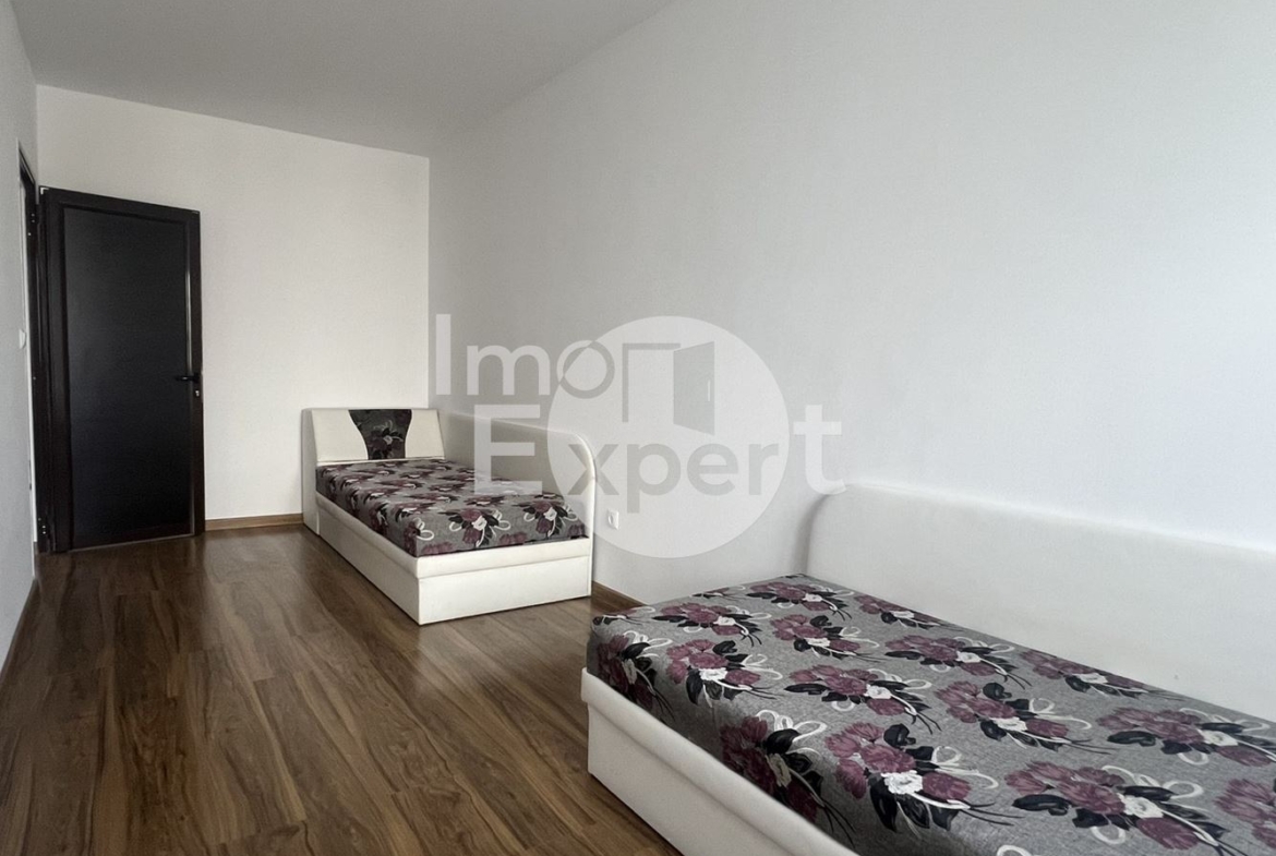 Тристаен апартамент до заведение "Fuego" зона-А !!! - 0