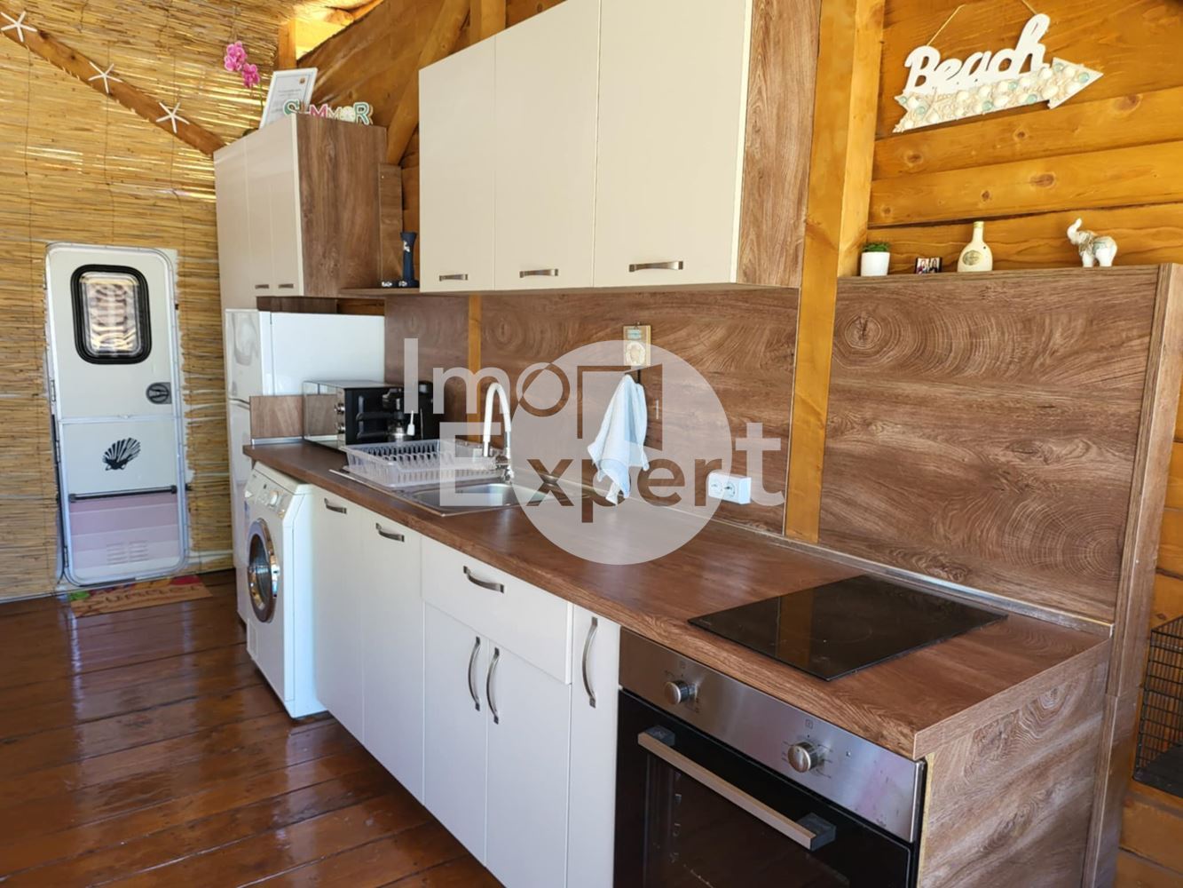 Каравана с просторна веранда на морето Еко къмпинг Созопол-0 Каравана с просторна веранда на морето Еко къмпинг Созопол - 0