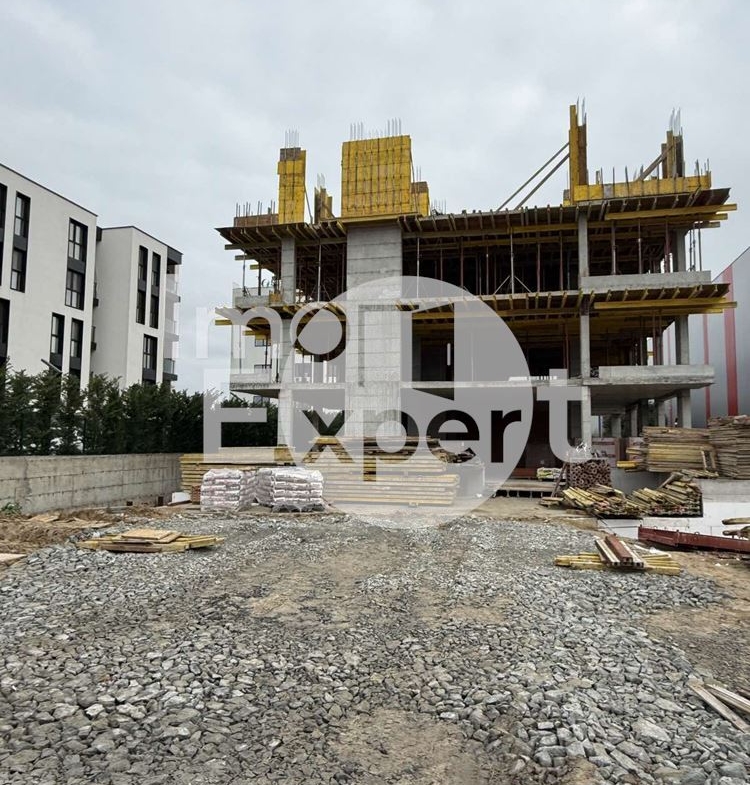 Голям двустаен апартамент в бутикова сграда кв.Хоризонт - 0