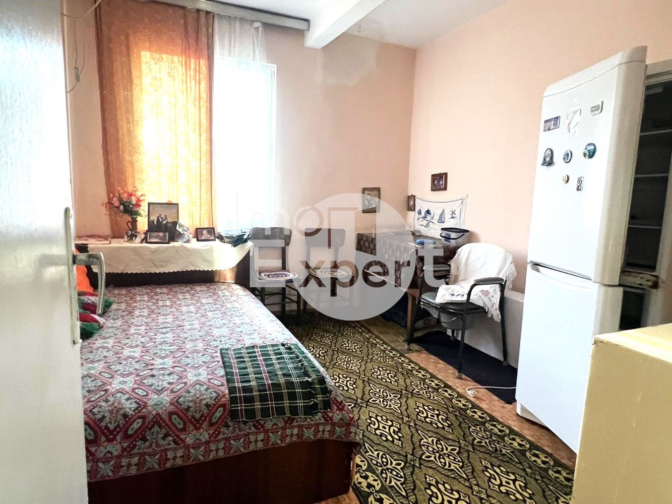 Етаж от масивна Двуетажна къща с двор!!!-0 Етаж от масивна Двуетажна къща с двор!!! - 0